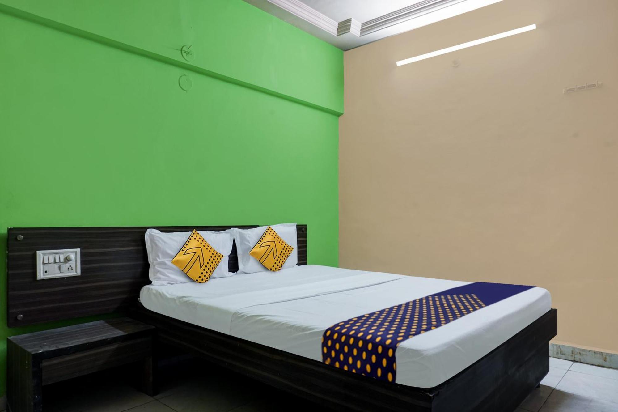 Hotel O Akash Lodge Latur Экстерьер фото