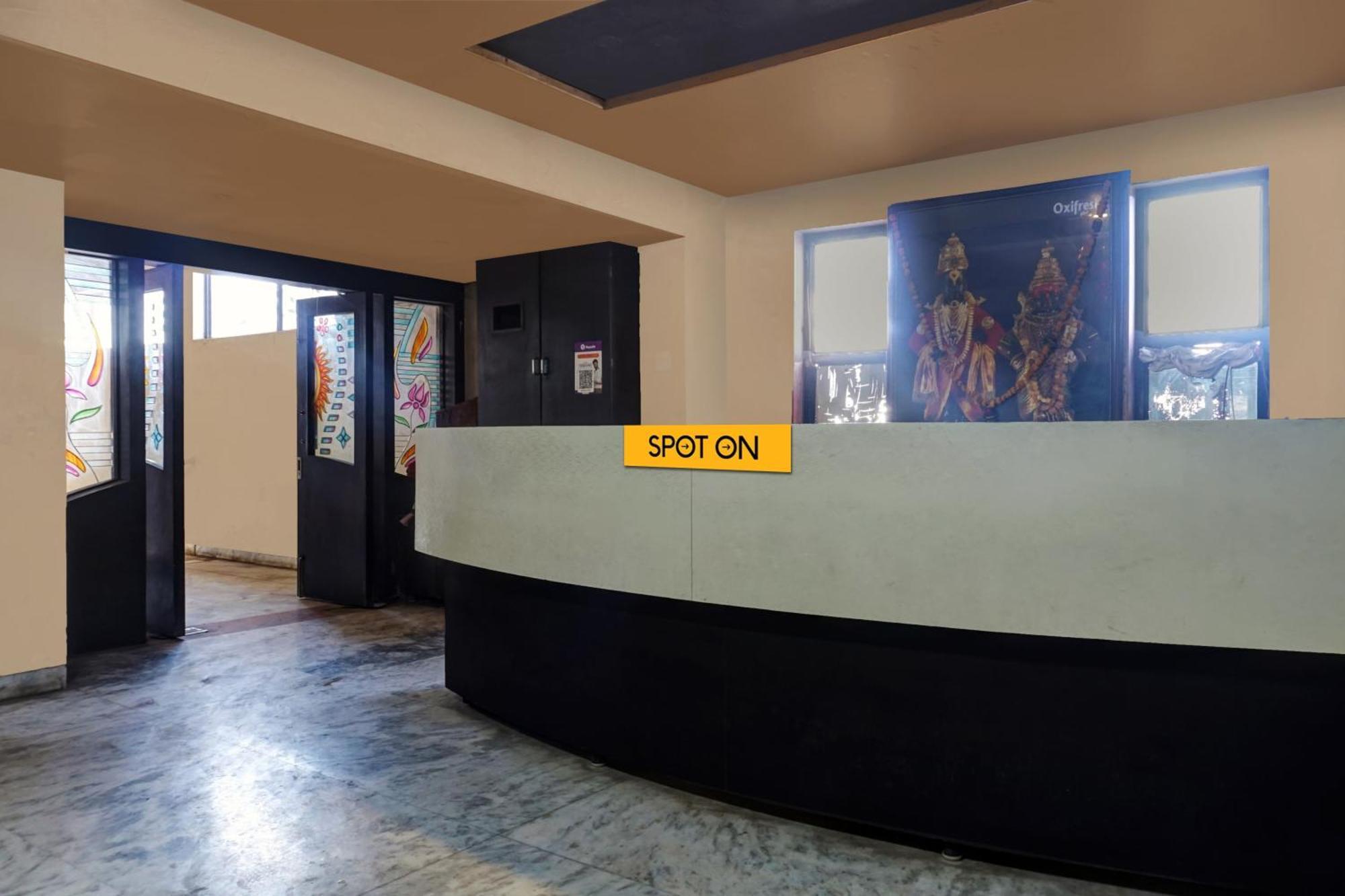 Hotel O Akash Lodge Latur Экстерьер фото