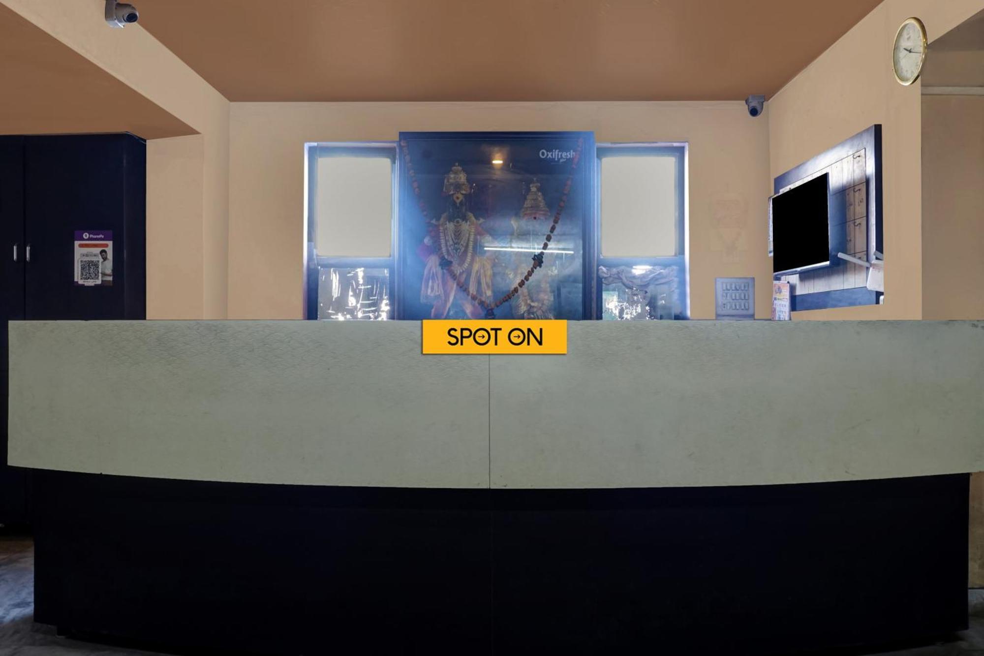 Hotel O Akash Lodge Latur Экстерьер фото
