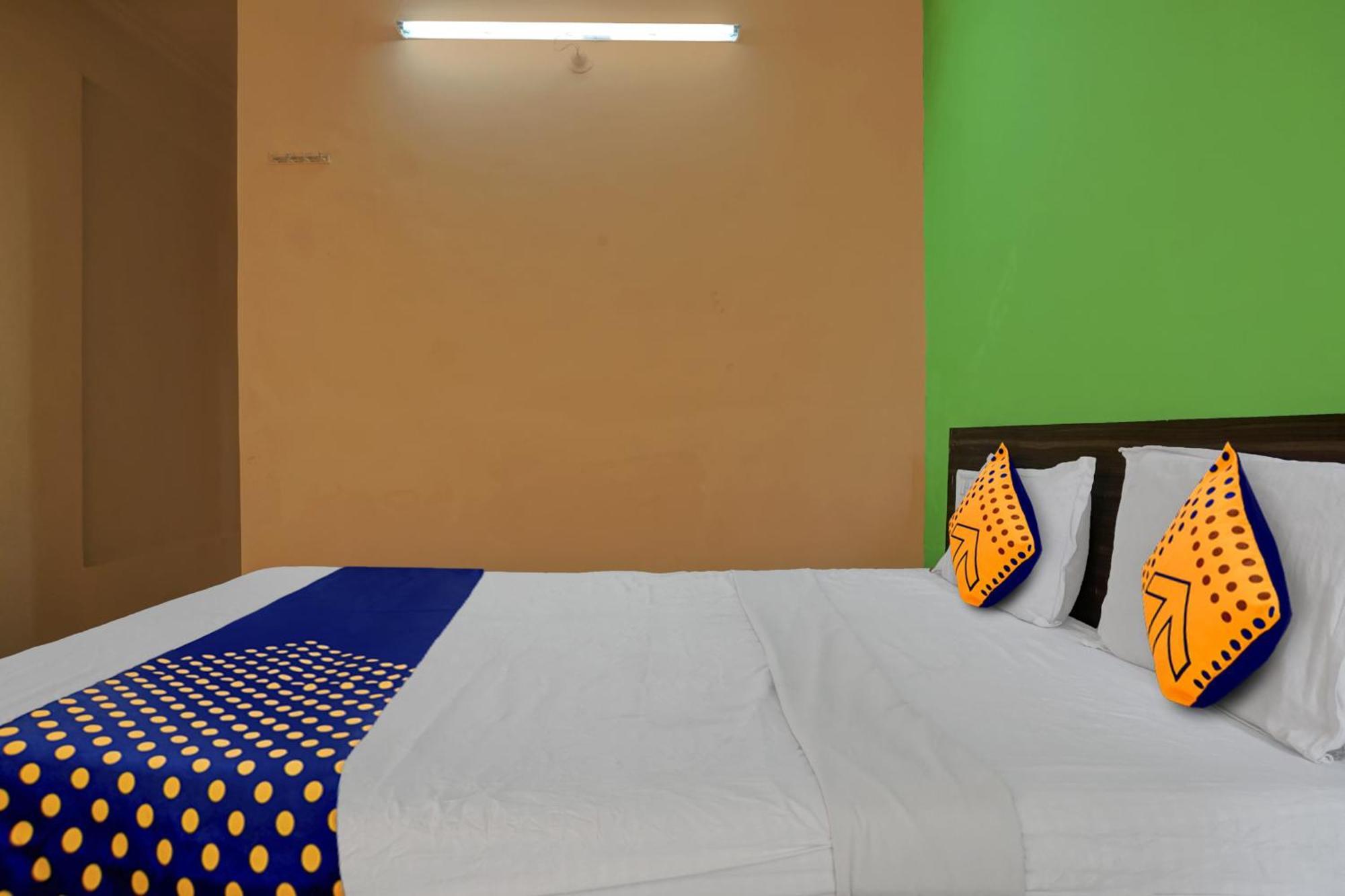 Hotel O Akash Lodge Latur Экстерьер фото