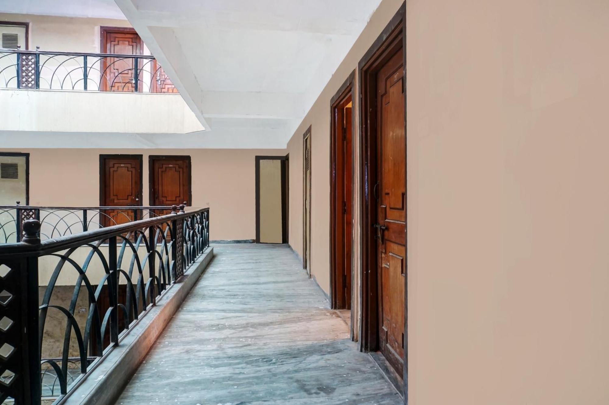 Hotel O Akash Lodge Latur Экстерьер фото